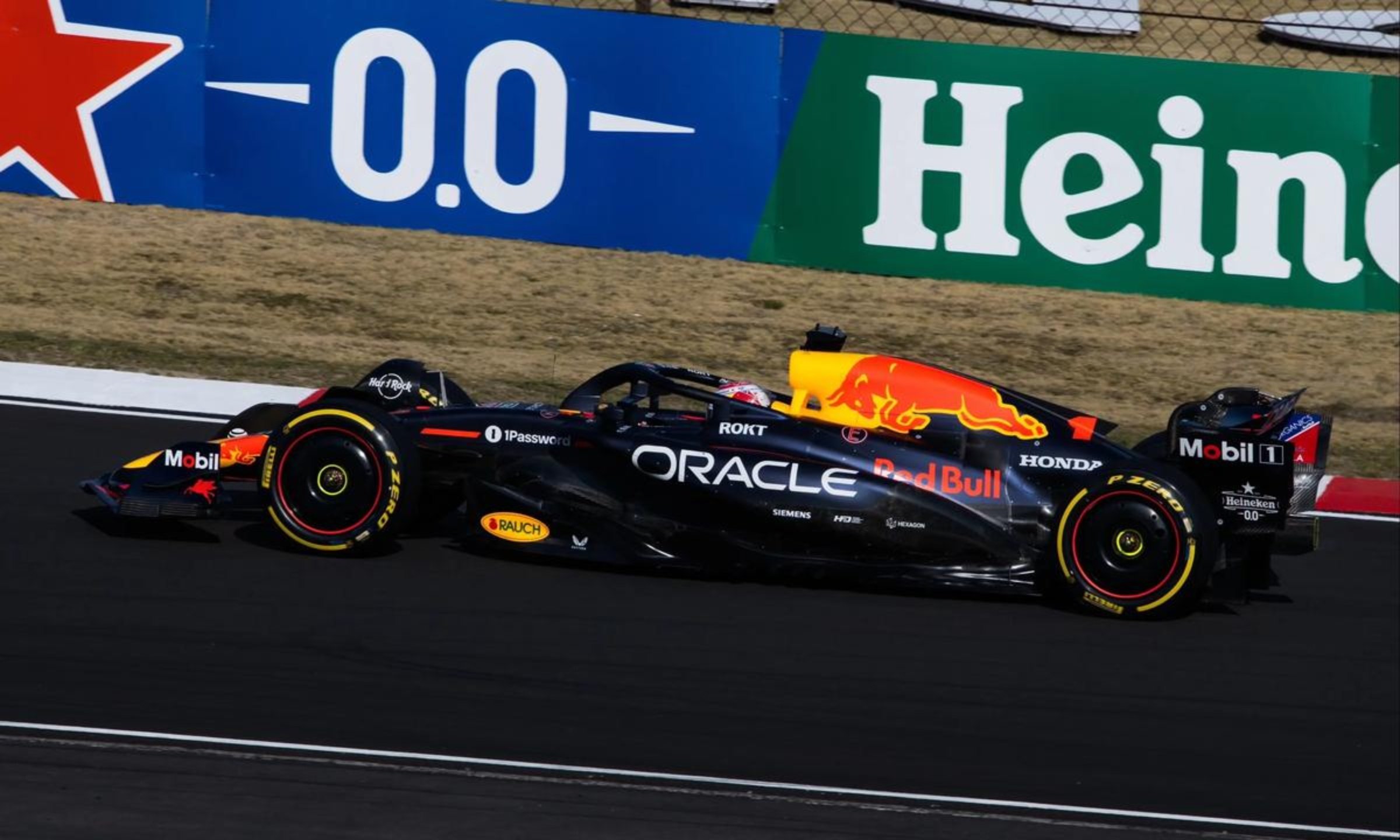 红牛车队险胜迈凯伦,汉密尔顿扛起全队的简单介绍 红牛车队险胜迈凯伦,汉密尔顿扛起全队的简单介绍