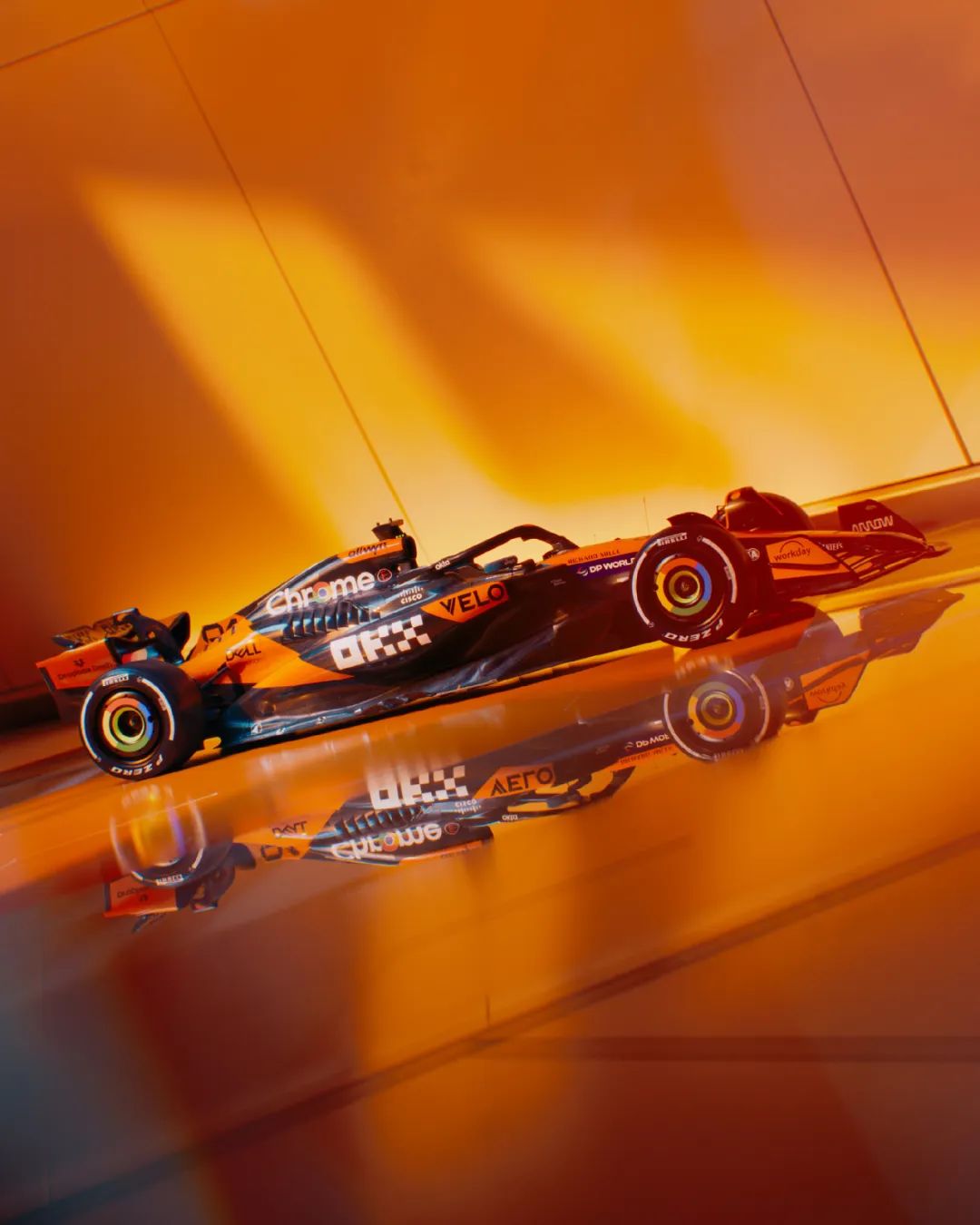 阿斯顿马丁鏖战哈斯车队，诺里斯统治全场