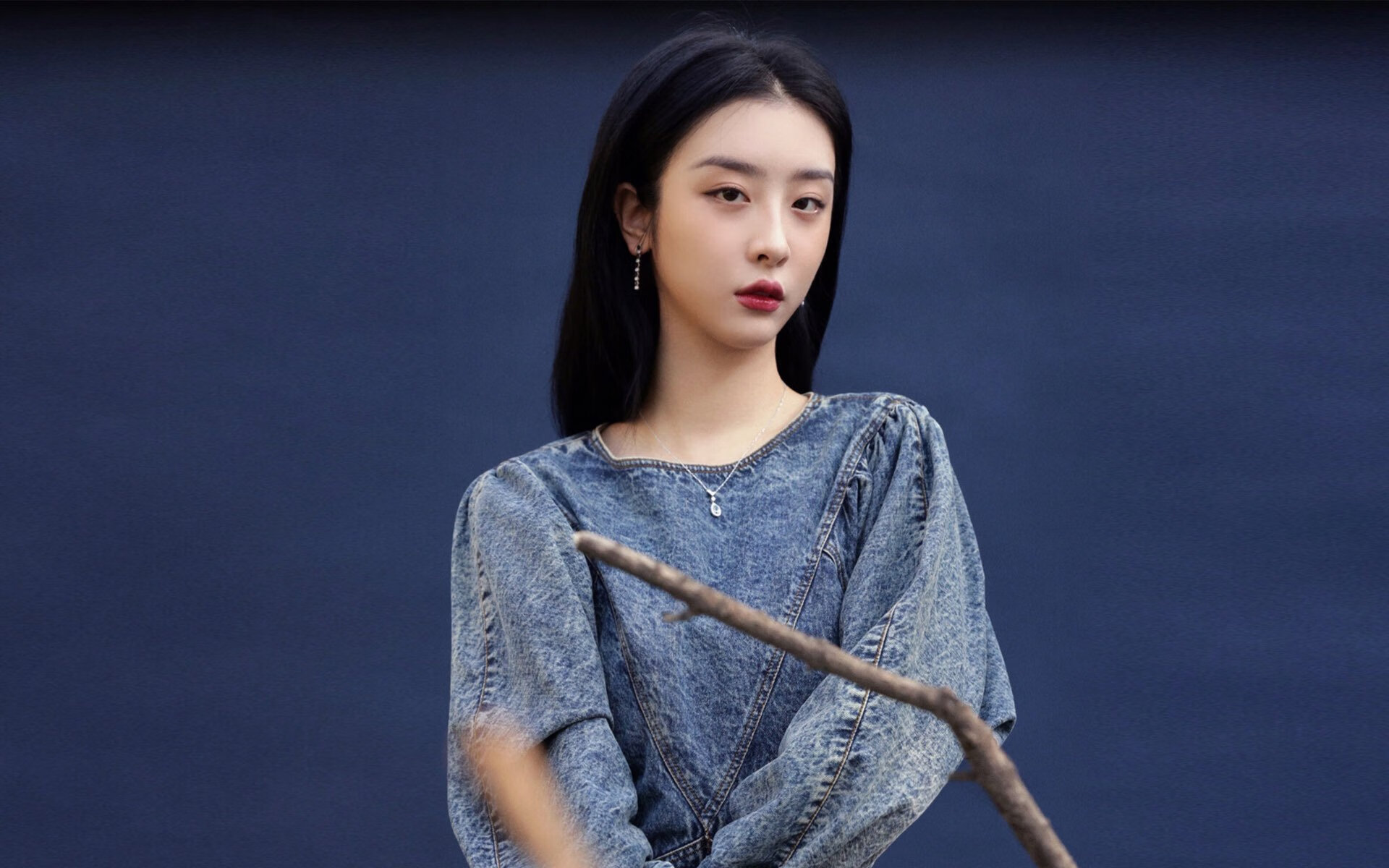 压哨绝杀与昔日王者，体育中那一秒钟与十年的交锋