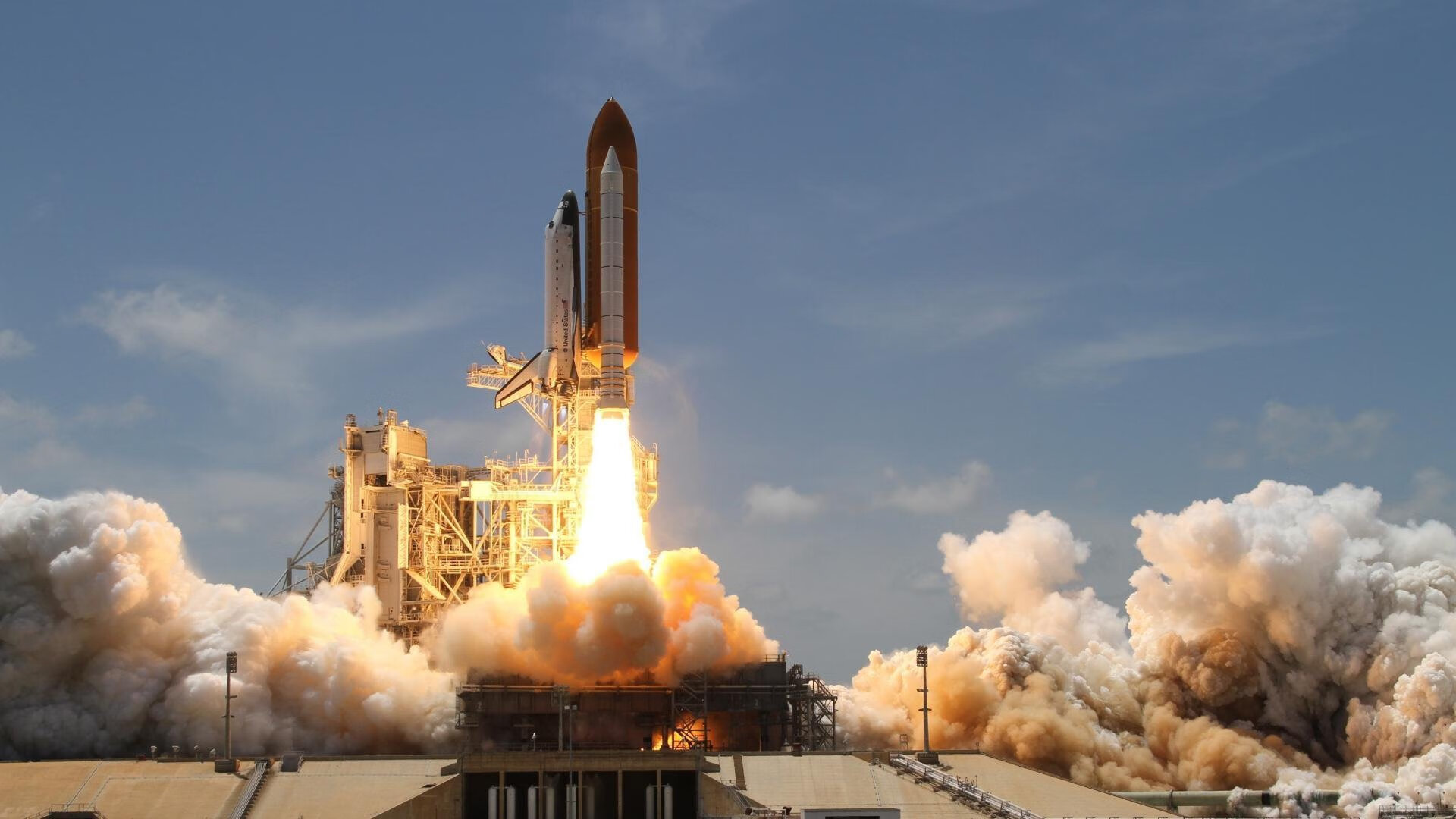 爱游戏娱乐-霍勒迪末节冷箭定乾坤，广东队惊魂逆转险胜天津队