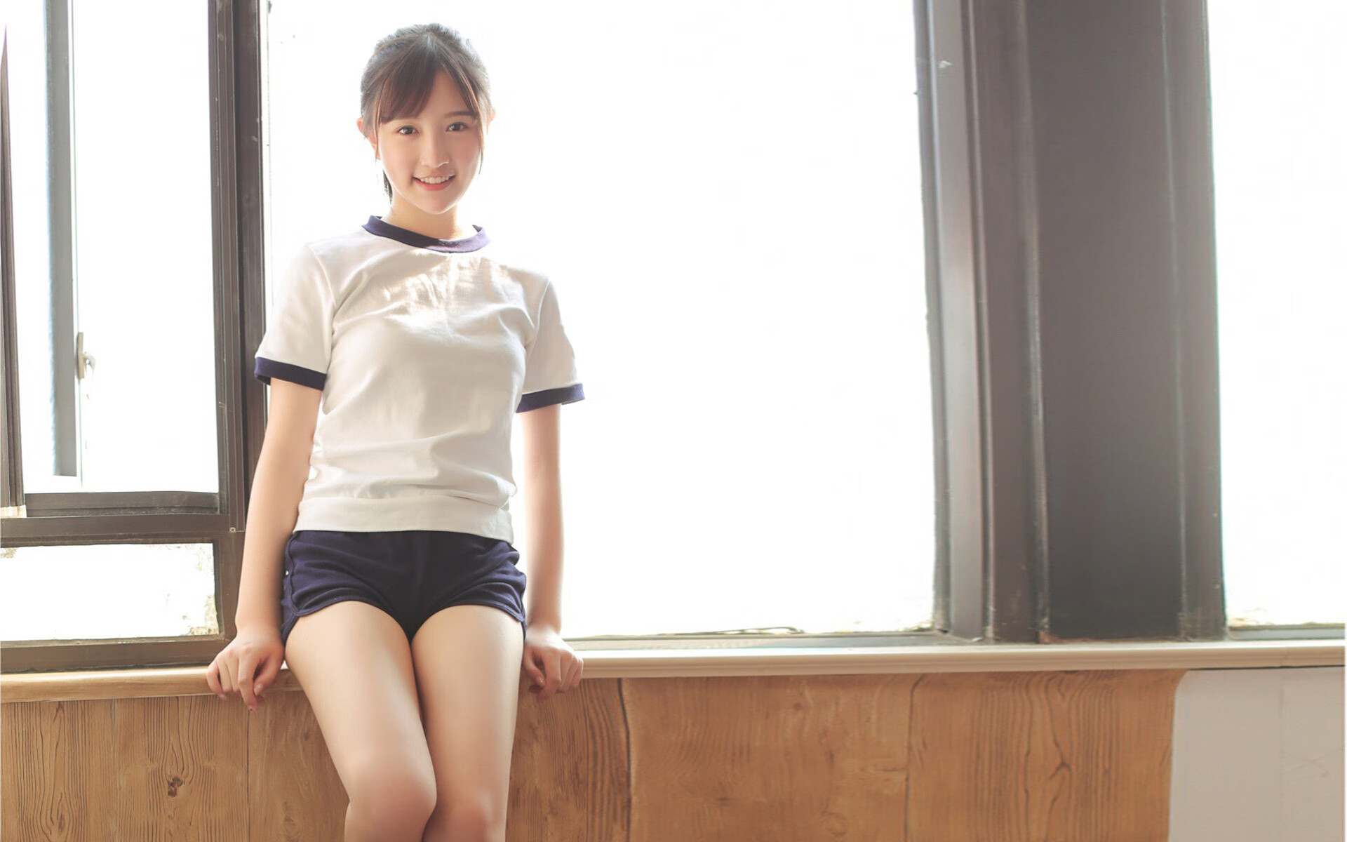 惊险与火焰，梅赛德斯的毫厘之差与佩雷兹的激情燃烧